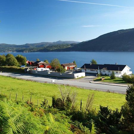 Langenuen Motel & Camping Stord Ngoại thất bức ảnh