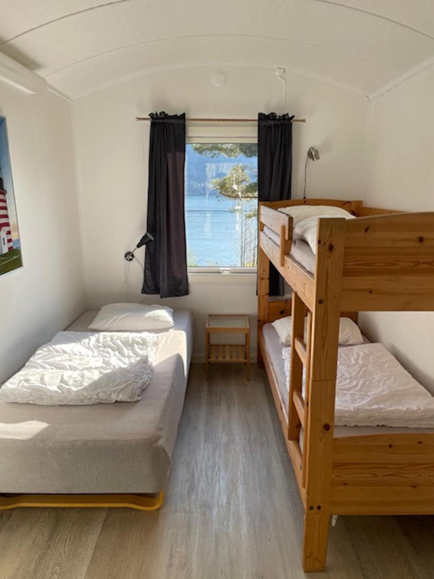 Langenuen Motel & Camping Stord Ngoại thất bức ảnh