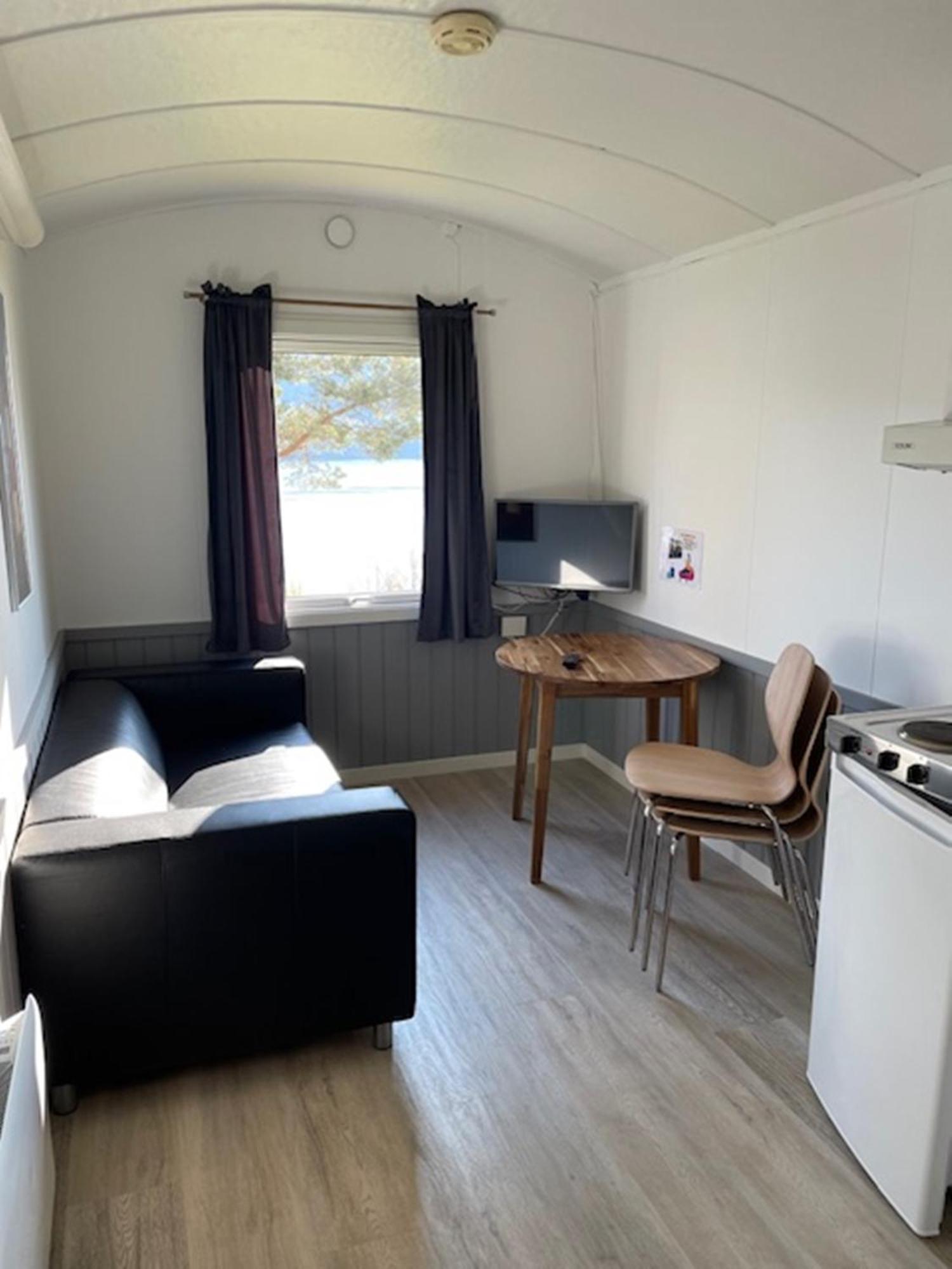 Langenuen Motel & Camping Stord Ngoại thất bức ảnh