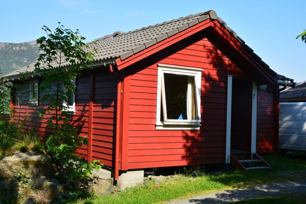 Langenuen Motel & Camping Stord Ngoại thất bức ảnh