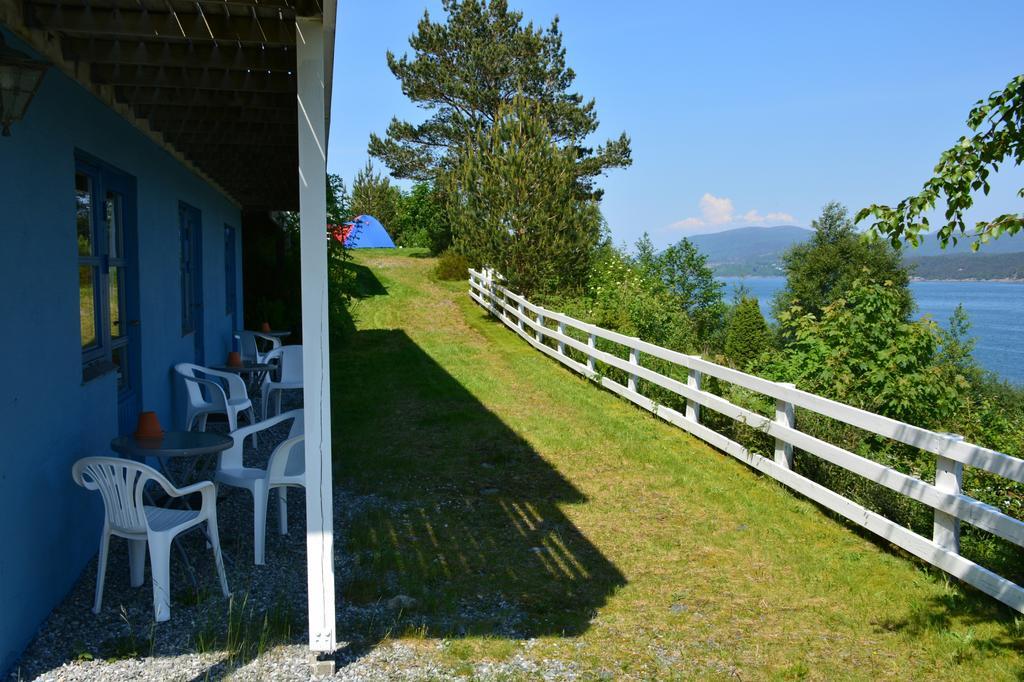 Langenuen Motel & Camping Stord Ngoại thất bức ảnh