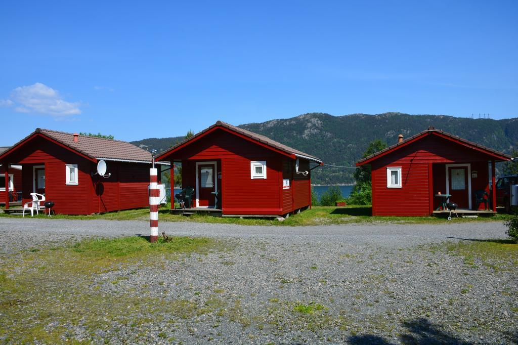 Langenuen Motel & Camping Stord Ngoại thất bức ảnh